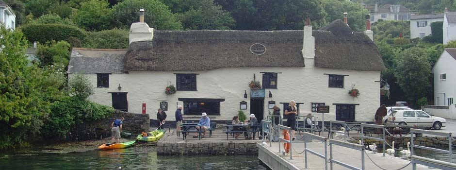 outside view of the Pandora Inn with the floating pontoon